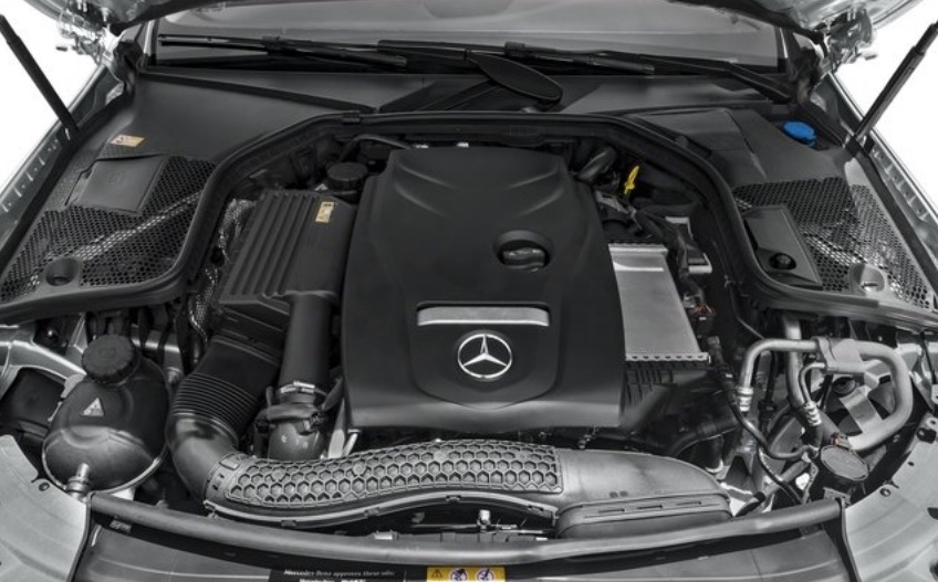 Động cơ Mercedes-Benz C-Class C 300 Coupe