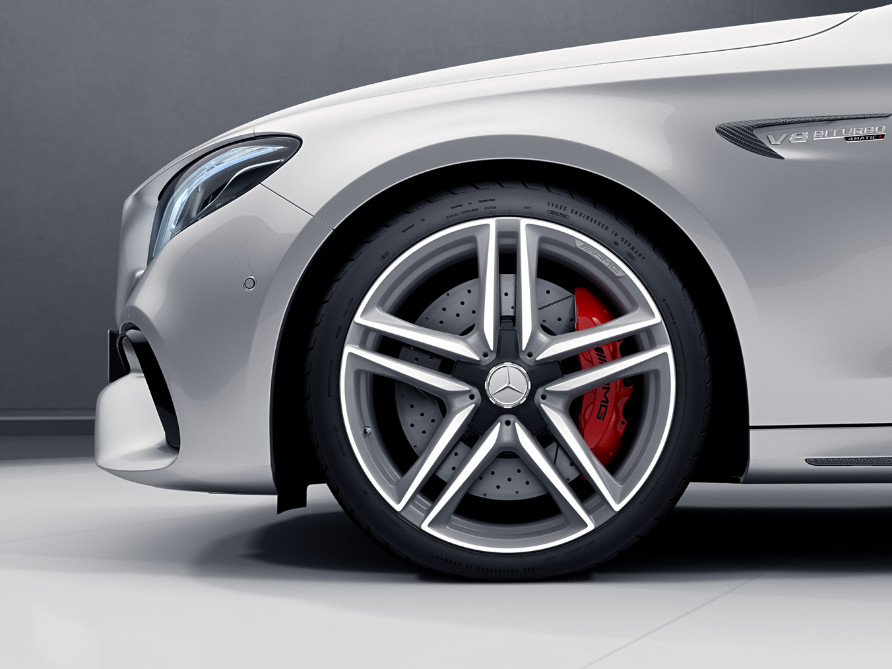 Đánh giá xe Mercedes-AMG E 63 S 4MATIC: Sedan công suất khủng