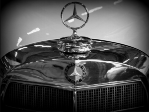 Mercedes Logo Lịch sử và ý nghĩa