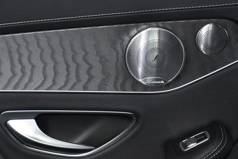 Hệ thống âm thanh Burmester trong xe S-Class - Đại lý chính hãng Mercedes- Benz Hà Nội